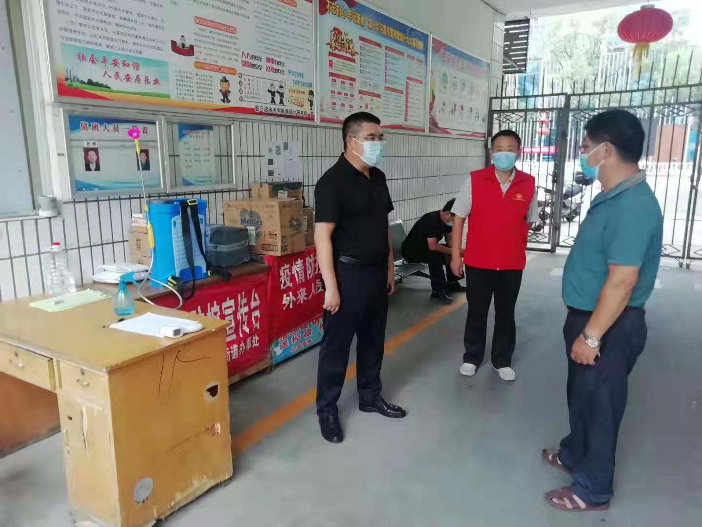 設計院秦院長(cháng)到家屬院3.jpg