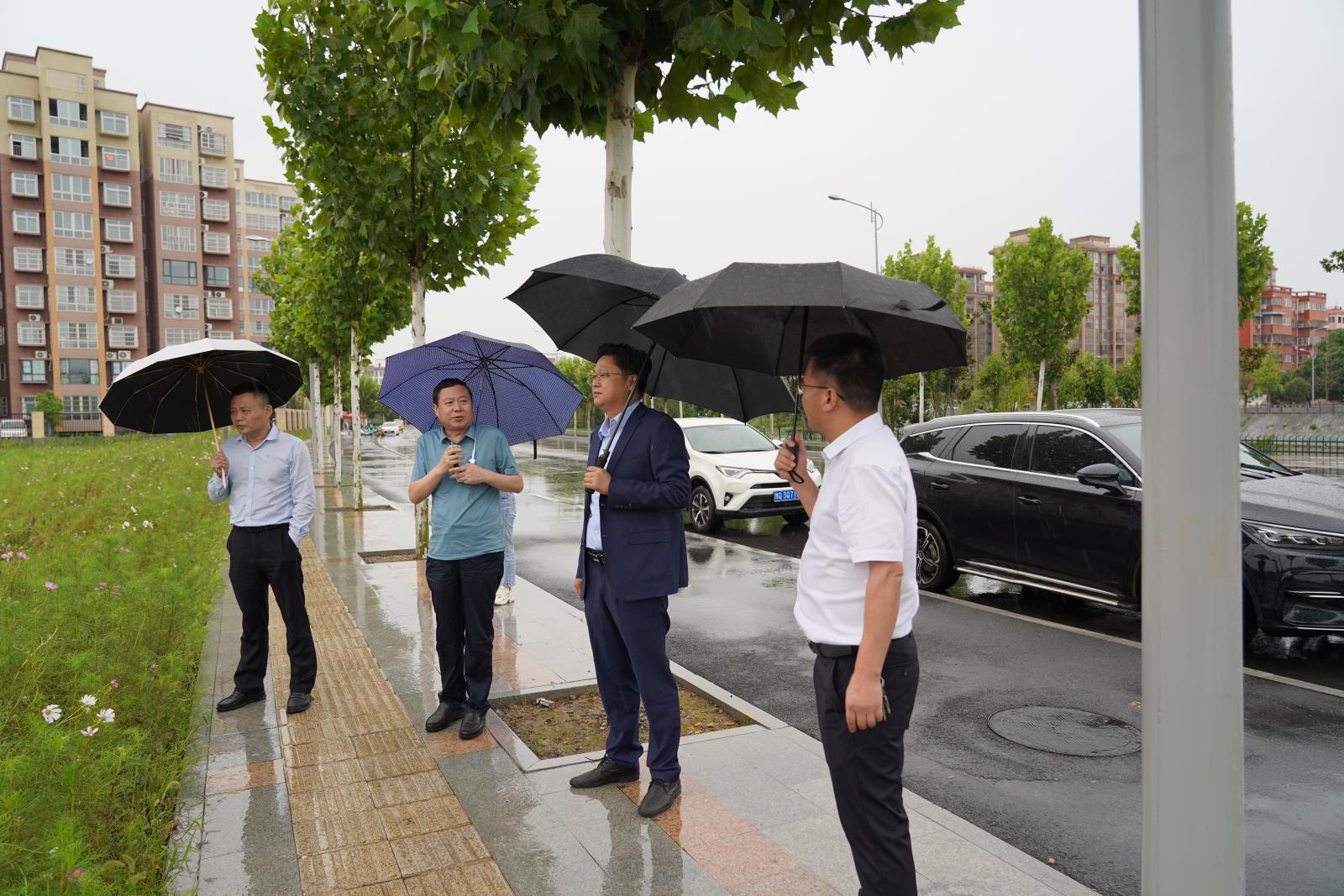 劉培建前往汝南天中投資調研2.jpg