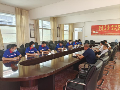 9.16駐馬店石化銷(xiāo)售有限責任公司舉行新入職員工見(jiàn)面會(huì )255.png