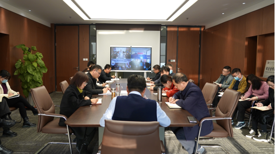 1230新聞稿-駐馬店市產(chǎn)業(yè)投資集團有限公司召開(kāi)學(xué)習貫徹落實(shí)黨的十九屆六中全會(huì )精神專(zhuān)題宣講報告會(huì )(2)831.png
