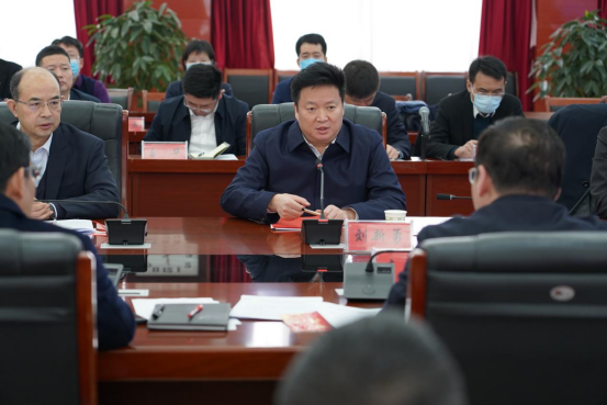 20220215定稿-駐馬店市人民政府與河南投資集團簽署戰略合作協(xié)議新聞稿476.png