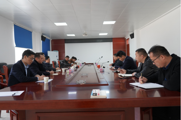 市產(chǎn)業(yè)集團董事長(cháng)劉培建前往確山縣鑫龍昌調研工作(1)184.png