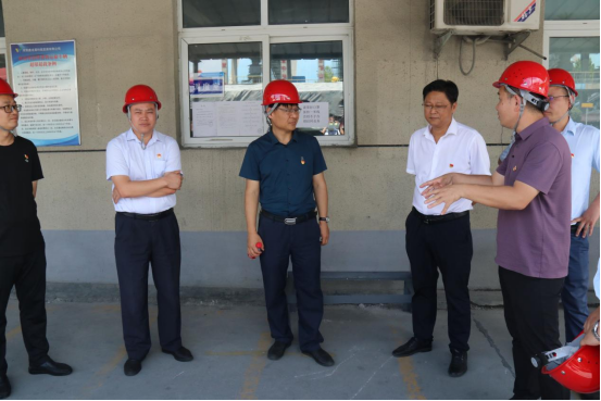 駐馬店市涉案礦產(chǎn)資源企業(yè)托管工作組舉辦能力作風(fēng)建設主題黨課暨集體廉政談話(huà)會(huì ) 新聞稿 6.221179.png