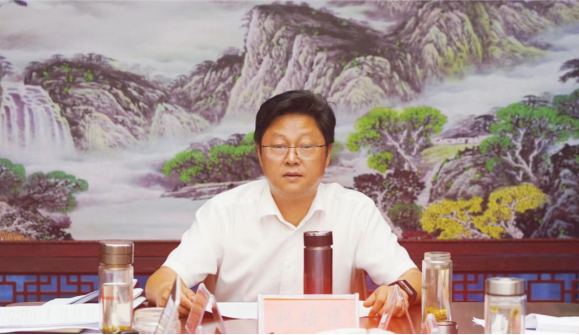 市產(chǎn)業(yè)集團召開(kāi)2023年上半年黨建暨黨風(fēng)廉政、意識形態(tài)工作會(huì )461.png