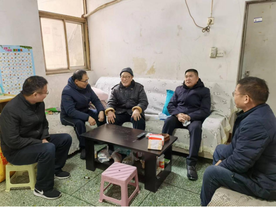 新春送溫暖  慰問(wèn)暖人心—產(chǎn)業(yè)集團活動(dòng)新聞稿0205(1)(3)190.png