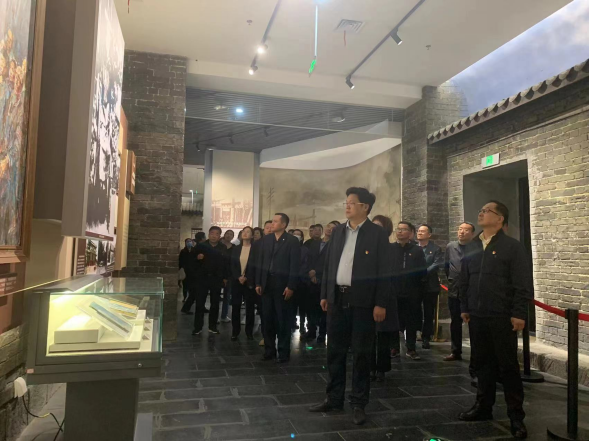 市產(chǎn)業(yè)投資集團組織干部職工赴駐馬店市總體國家安全觀(guān)教育基地楊靖宇將軍紀念館參觀(guān)學(xué)習206.png